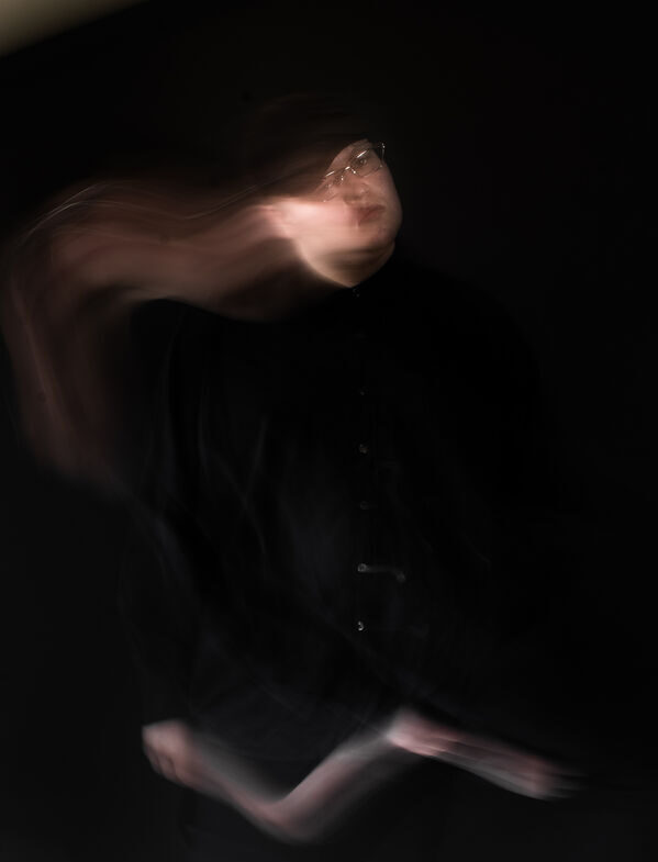 Photo of the artist.