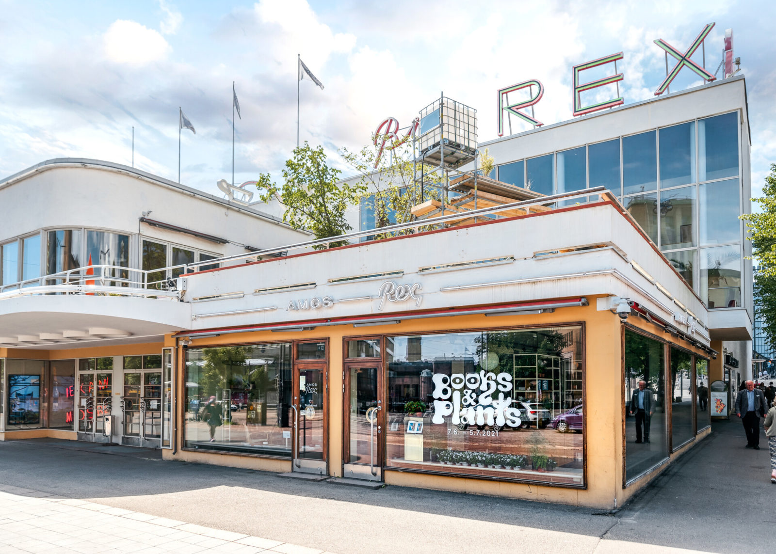 Amos Rex Shopin kesän pop up kauppa Books & Plants Lasipalatsin kulmalla